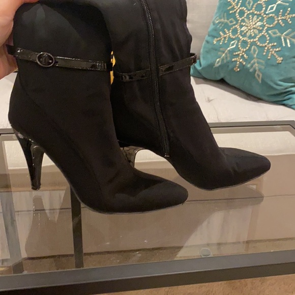Nine West black heel boots - Picture 2 of 4